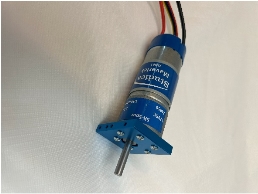 A blue and silver electric motor with black wires

Description automatically generated